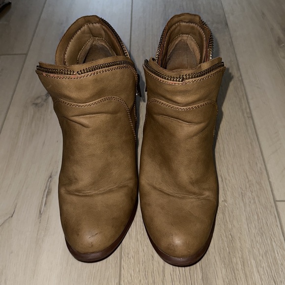 Booties - Picture 3 of 7